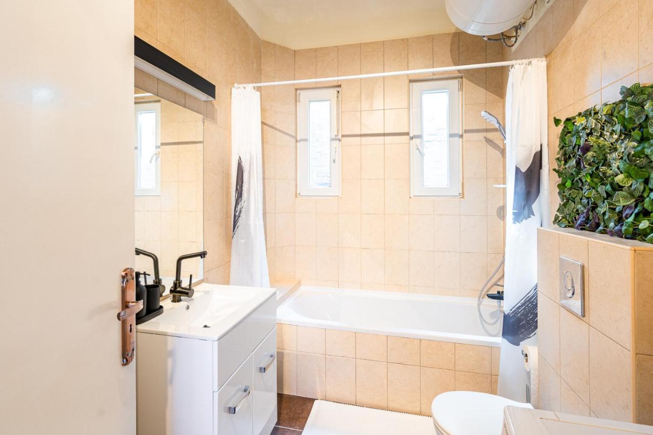 Sunny New Luxurious Home At The Jewish District Budapest Exterior foto